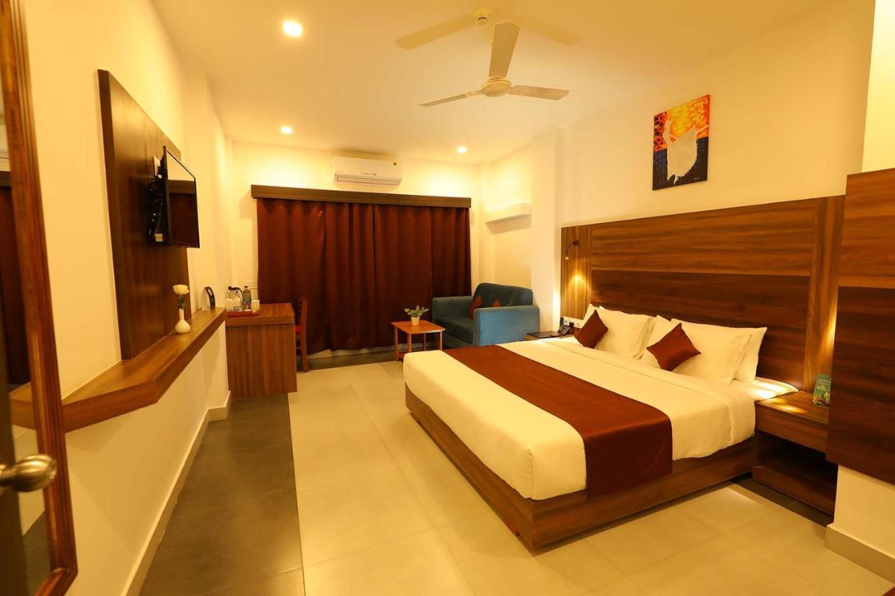 Hotel La Serene Mattannur Mattanur Экстерьер фото